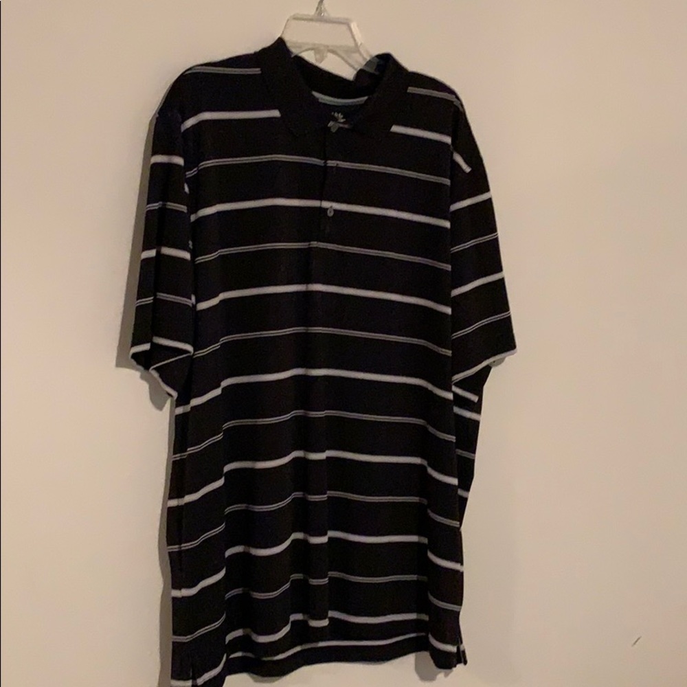 Short sleeve horizontal striped golf shirt